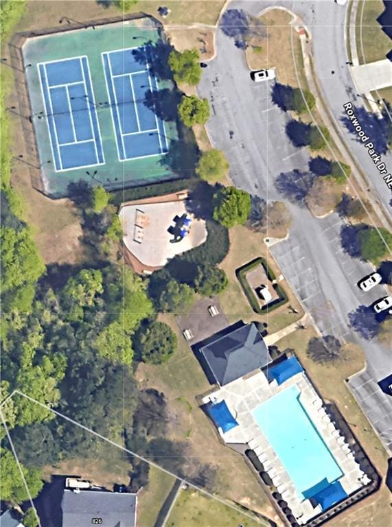 Building Photo - 621 Roxtree Ct NE