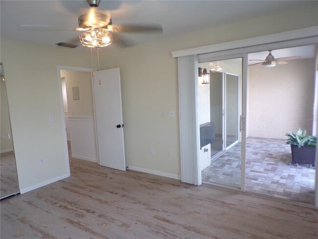 Building Photo - 1335 Mineo Dr