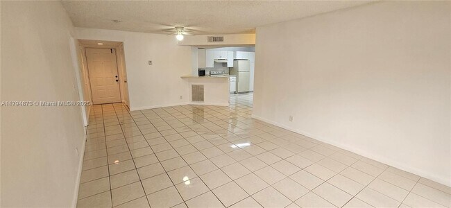 Building Photo - 9001 Wiles Rd