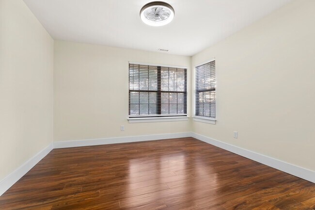 Building Photo - 118 Ashton Ct