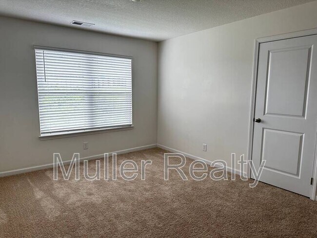 Building Photo - 6048 Bayonet Ln