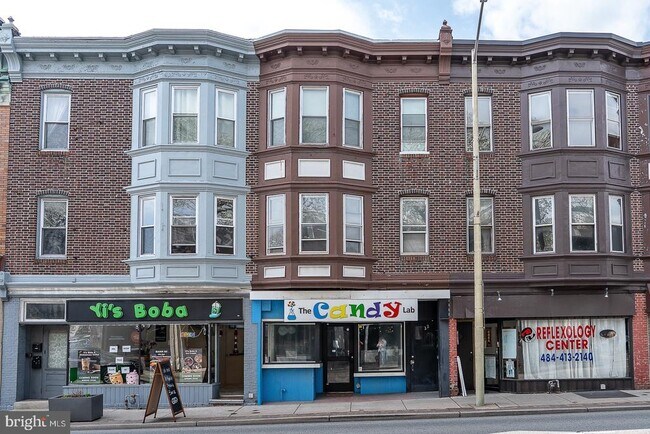 Building Photo - 22 Ardmore Ave