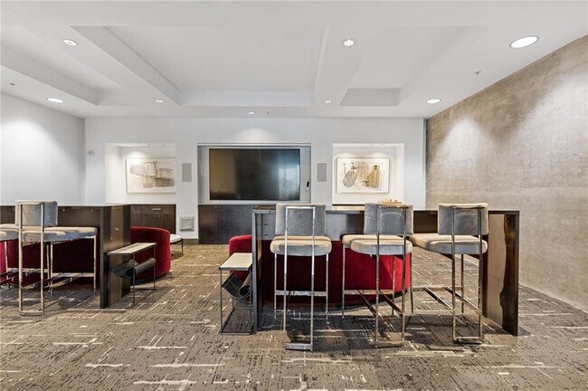 Building Photo - 400 W Peachtree St NW