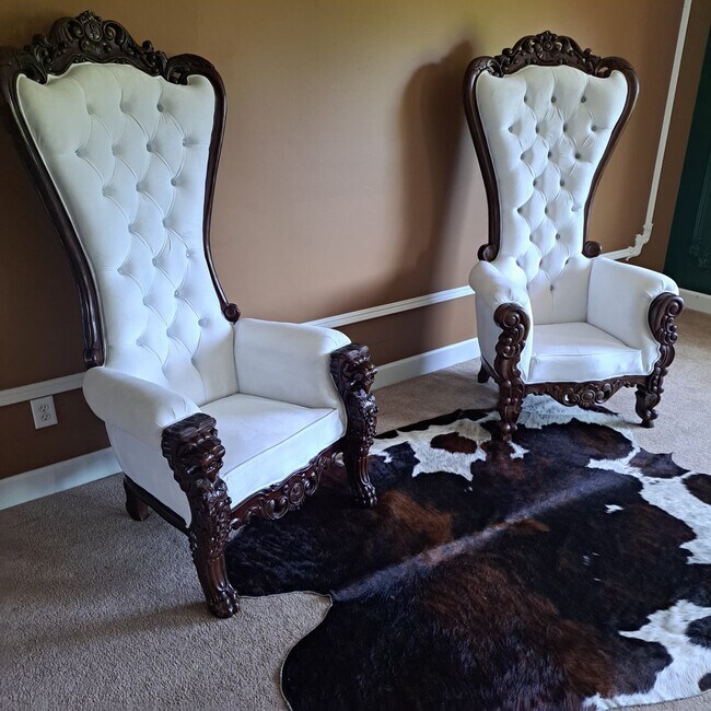 Building Photo - FURNISHED 6500 SQ FT MANSION (SHORT TERM / INSURANCE)