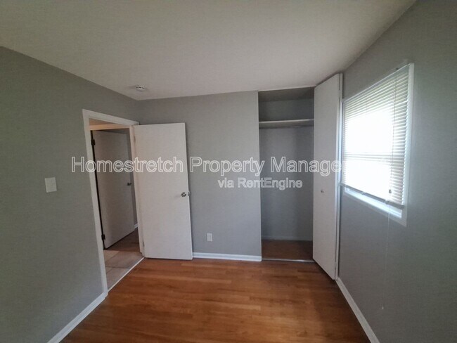 Building Photo - 1354 Cabrillo Dr