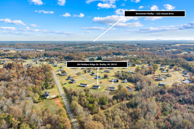 Building Photo - 304 Walkers Ridge Dr