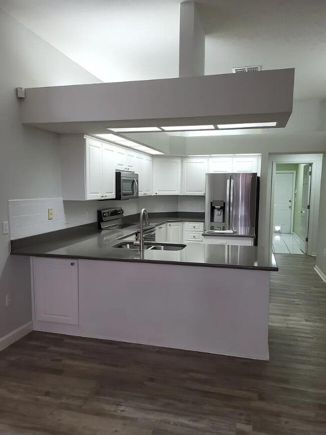 Building Photo - 7748 Burnet Ln