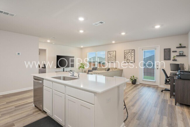 Building Photo - 4623 Naval Ct