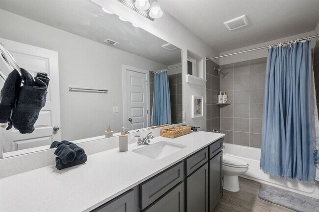 Building Photo - 11102 1/2 Charger Wy