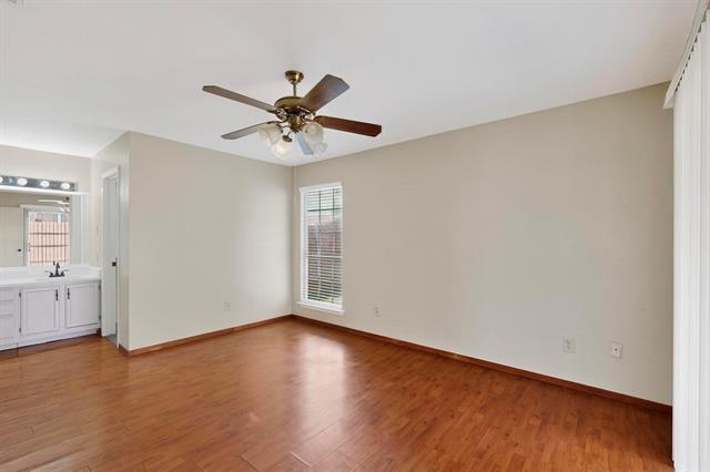 Building Photo - 1425 Brazos Dr