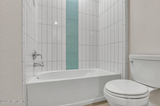 Building Photo - 459 Crestview Dr