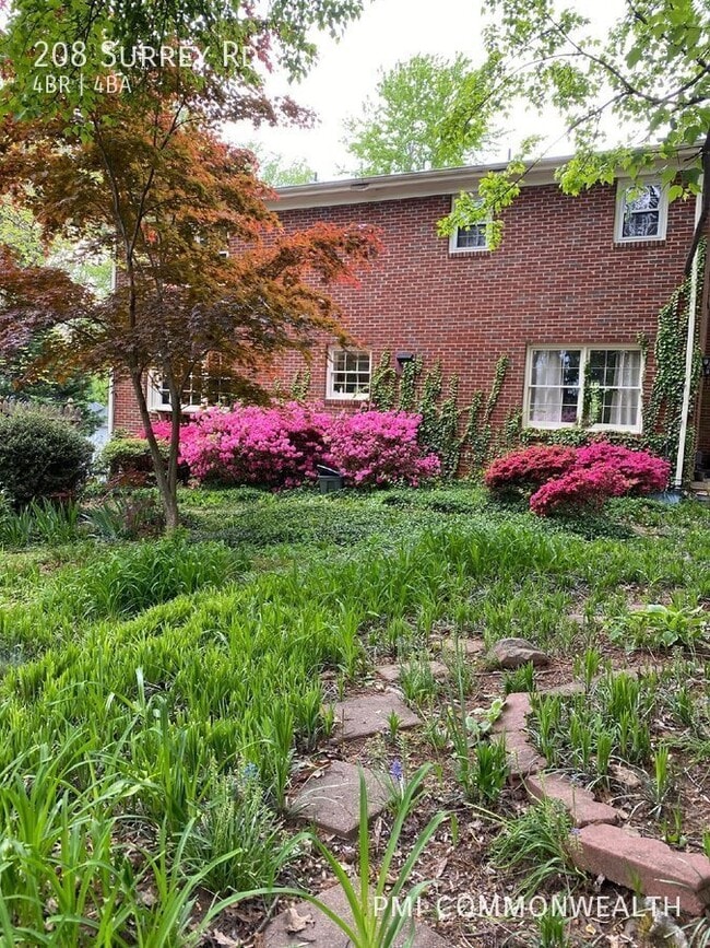 Building Photo - 208 Surrey Rd