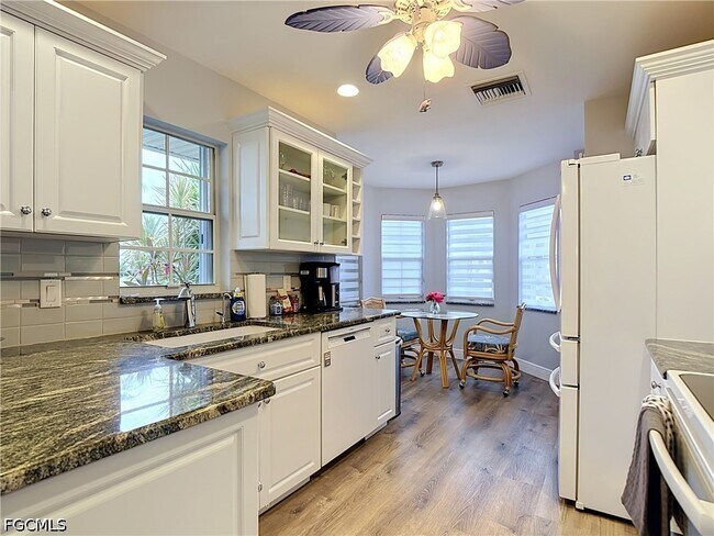 Building Photo - 1670 Palo Duro Blvd