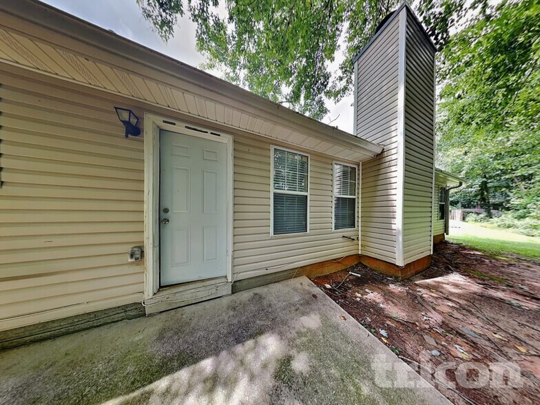Building Photo - 191 Park Pl Dr