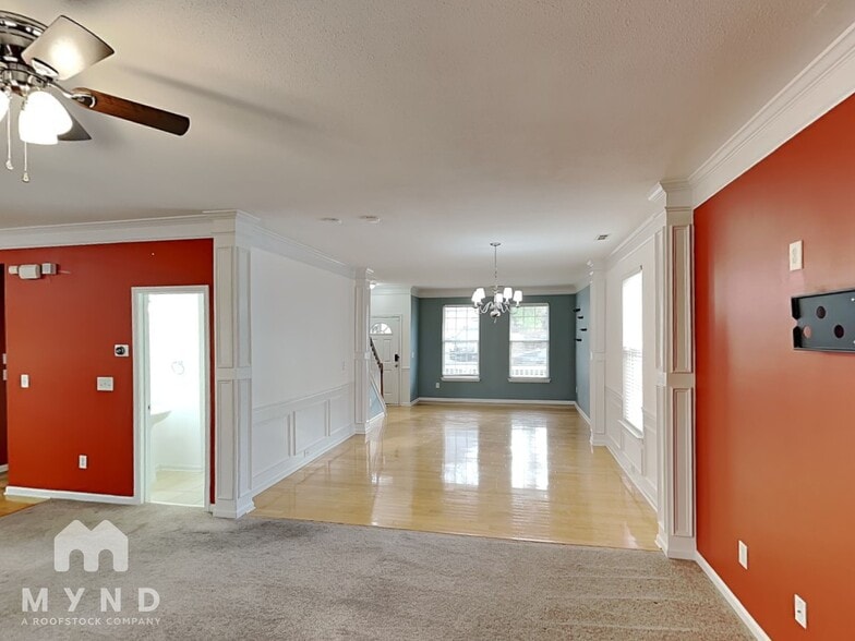 Building Photo - 15119 Oldcorn Ln