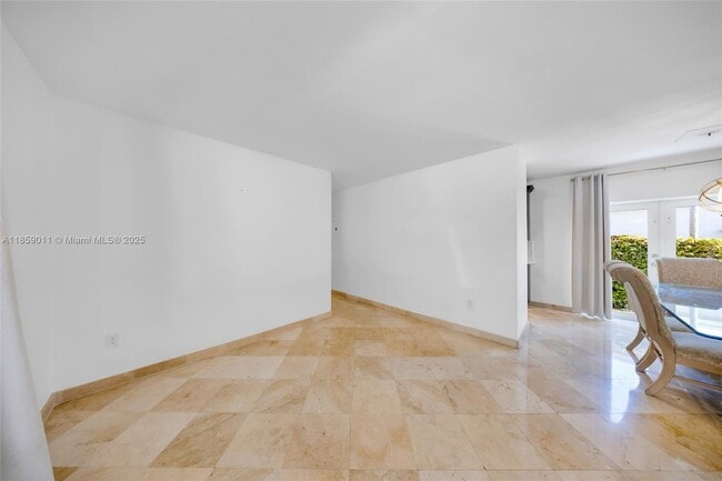 Building Photo - 1700 N Treasure Dr