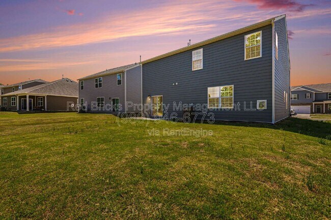 Building Photo - 1362 Secrest Cmns Dr