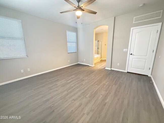 Building Photo - 212 S 124th Ave