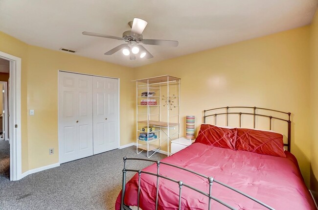 Building Photo - 5306 Country Ridge Dr