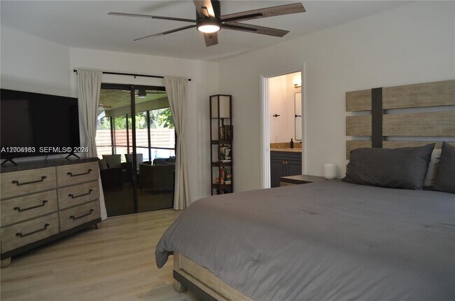 Building Photo - 1200 NW 78th Ave