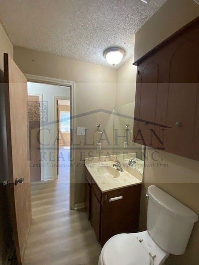 Building Photo - Sherwood 3 Bedroom Home