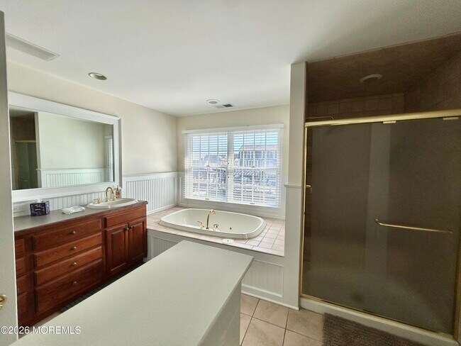 Building Photo - 206 Pointe Dr