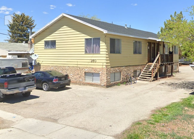 Building Photo - 260 W 400 S