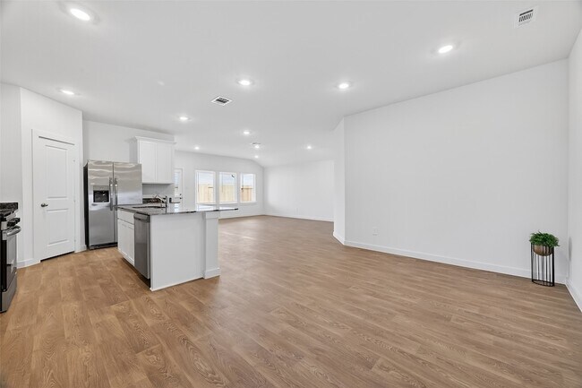 Building Photo - 5927 Orchid Crst Ln