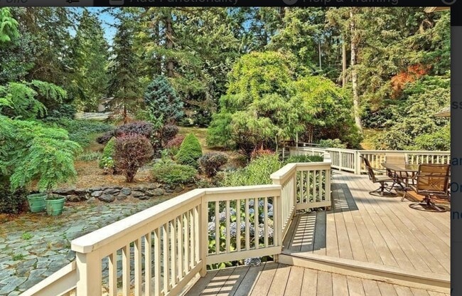 Building Photo - 4 Bedroom 3 Bath Spacious Home in Bellevue