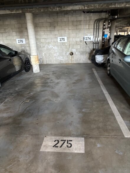 Building Photo - 6202 Friars Rd