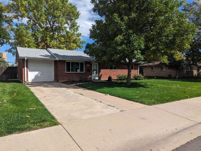Primary Photo - Super location in Martin Acres Neighborhood!