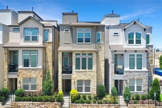 Building Photo - 750 High Garden Pl