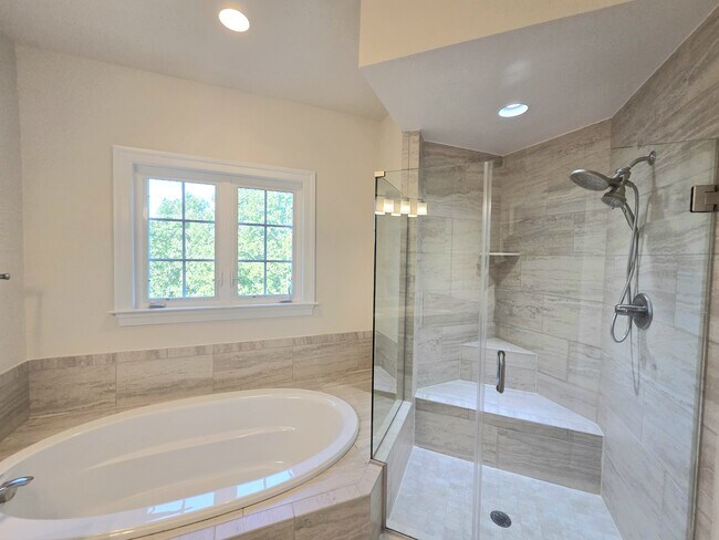 Building Photo - 5415 Stream Bank Ln