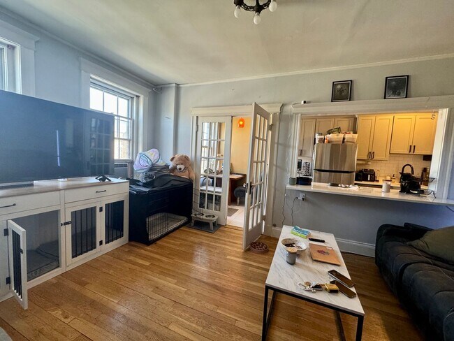 Building Photo - Spacious Cambridge 1 Bed
