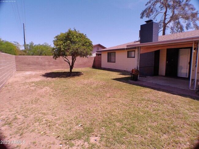 Building Photo - 5226 N 71st Ave