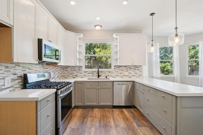 Building Photo - 1106 Redbird Dr