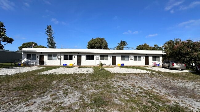 Building Photo - 309 Swain Blvd