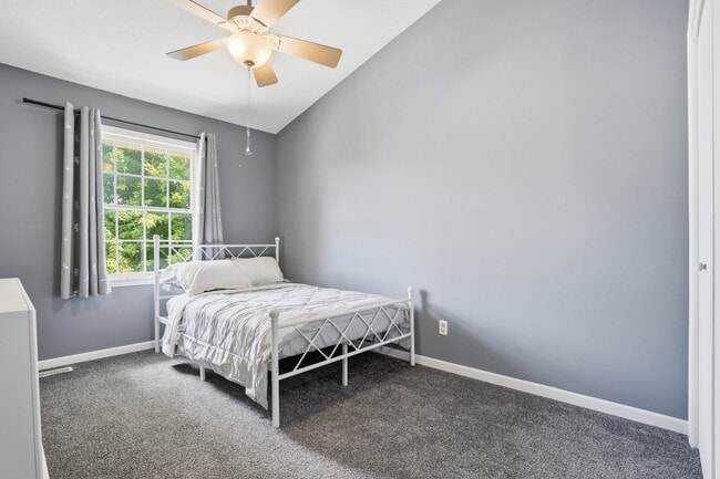 Building Photo - 2415 Catskill Ct