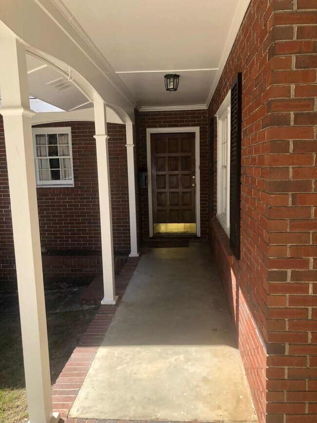 Building Photo - 4113 Acacia Dr