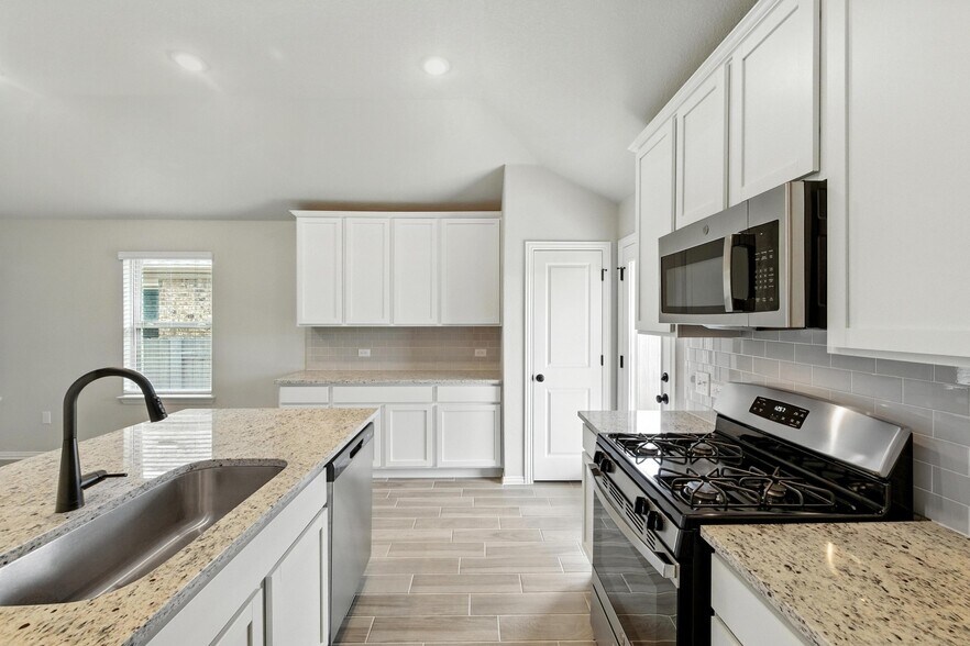 Building Photo - 149 Hackberry Ln