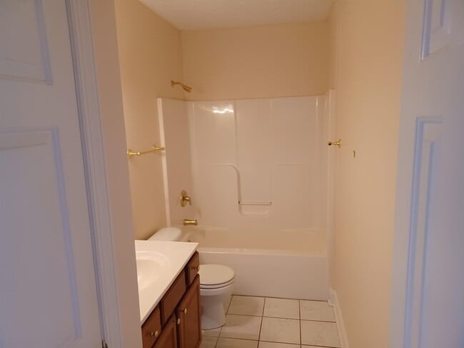 Building Photo - 365 Tall Oak Blvd NW