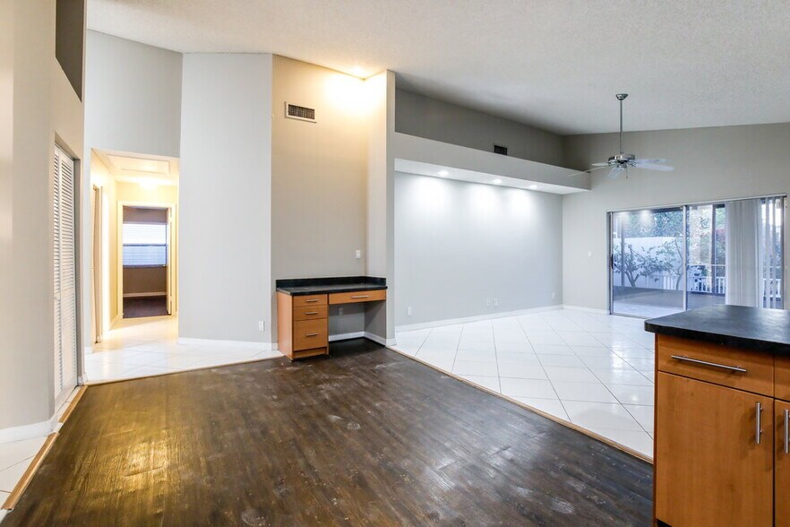 Building Photo - 3130 Salinas Way