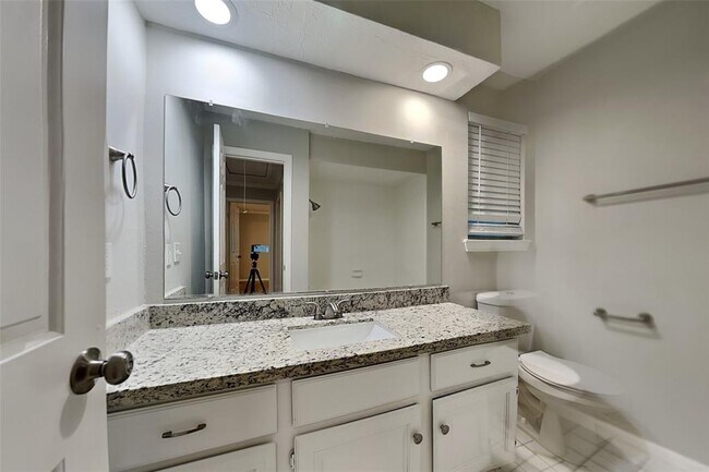 Building Photo - 15318 Sterling Lake Dr