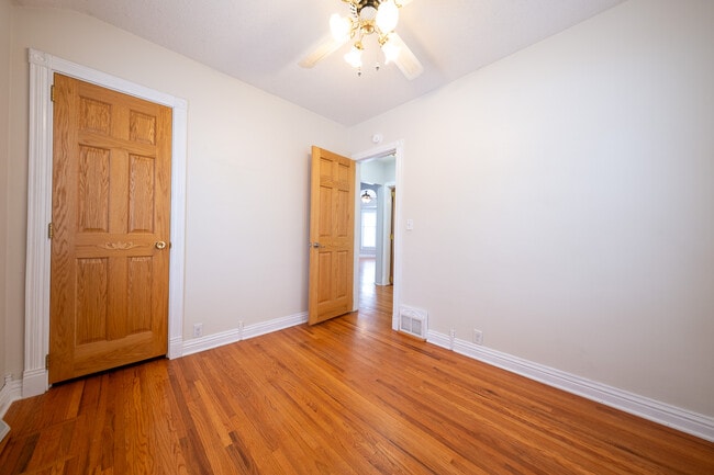 Building Photo - 3531-2 1/2 2 1/2 St NE