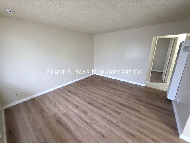 Building Photo - 9119 Rose St