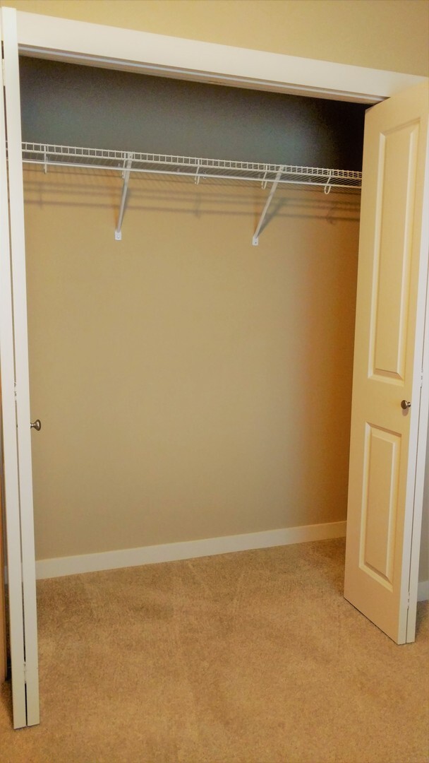 Building Photo - Spacious Fife 3 Bedroom with Fenced  Yard!