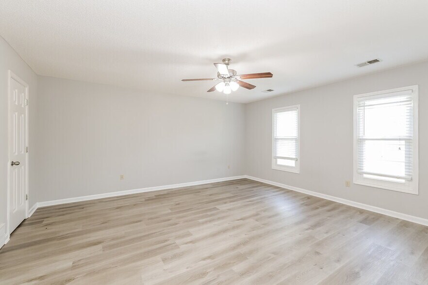 Building Photo - 2641 Hearth Stone Dr
