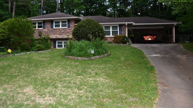 Primary Photo - 3561 Montreal Way