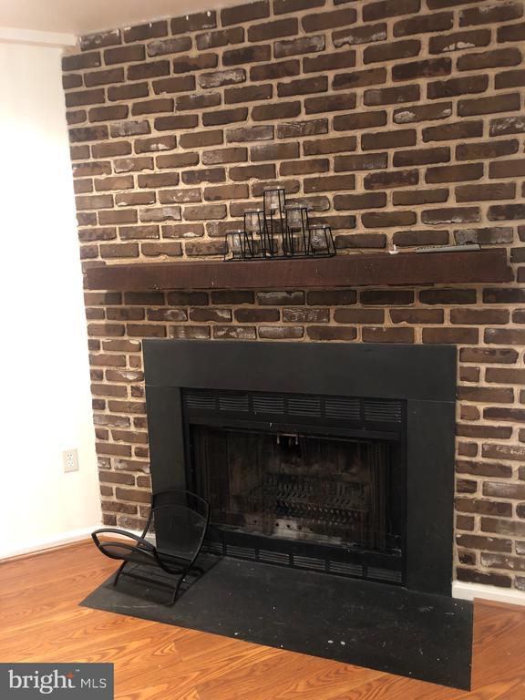 Building Photo - 7426 Erska Woods Court