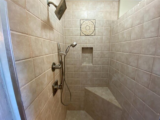 Building Photo - 13003 Algerita Terrace